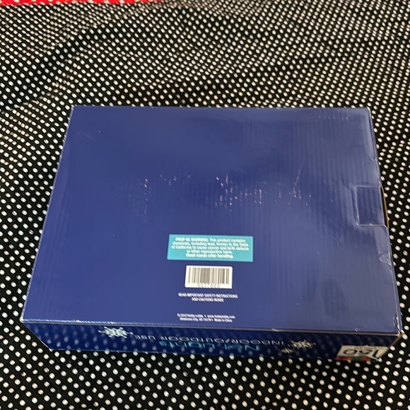 New! Net Lights.  150 Multi -color Net Lights. Green wire 48” by 72” - Picture 2 of 5